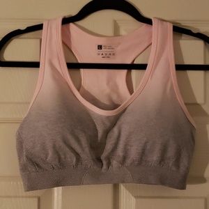 Sports bra
